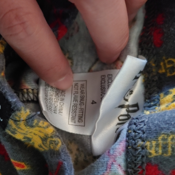 Lot of 2 4T Harry Potter Pajamas - Picture 5 of 12